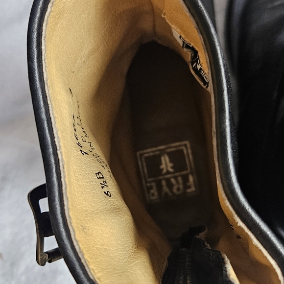 FRYE Veronica Short Leather Moto Biker Boots Black 18943 Womens Size 6.5 - Picture 4 of 9